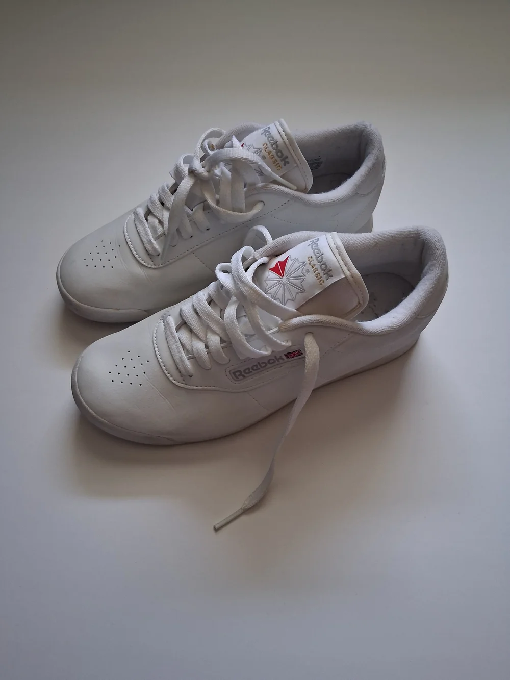 Reebok White Athletic Shoes